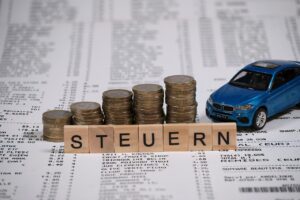 女の借金が増える原因とその解決策は？